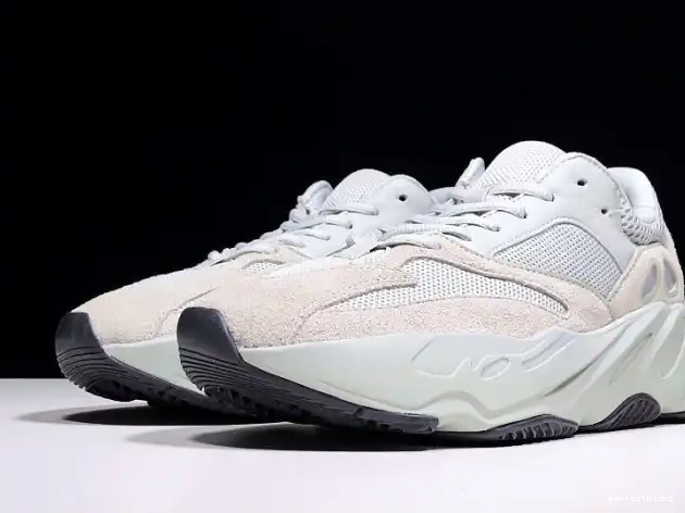 v2 Yeezy Adidas Salt 700 Boost EG7487 0704